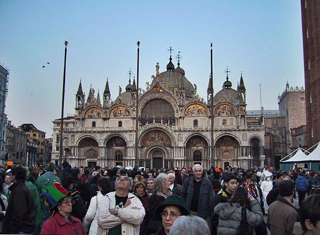 St. Marks Cathedral with a horde of tourists out front.