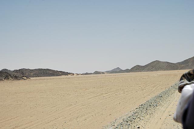 Views from the bus - through the desert
