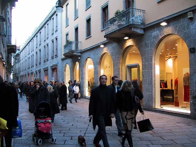 The high-end shopping district of Milan
