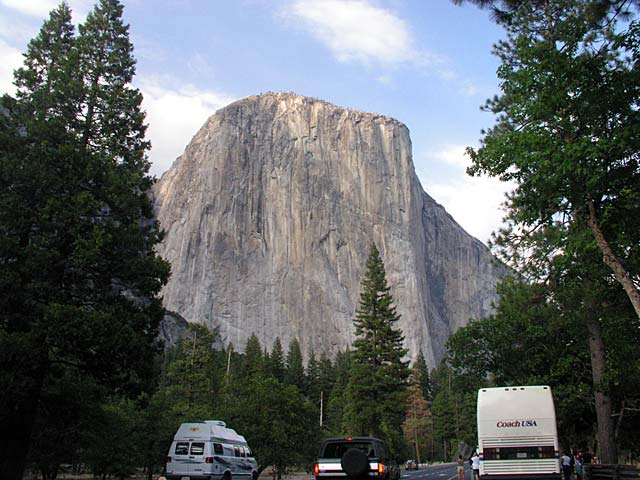 The spectacular, accident causing, view of El Capitan from the road.