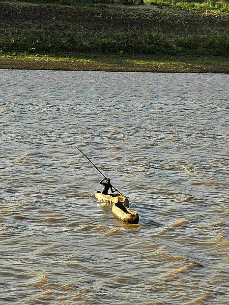 One of the S-shaped canoes on the Omo River