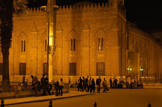 Sayyidna al Hussein Mosque at the entrance to Khan al Khalili market 