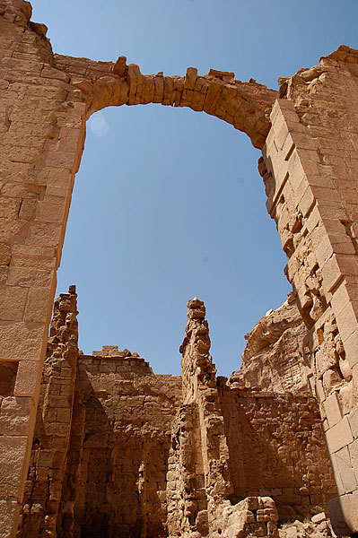This archway was just beyond belief. It felt more like something out of Lord of the Rings, rather than reality.