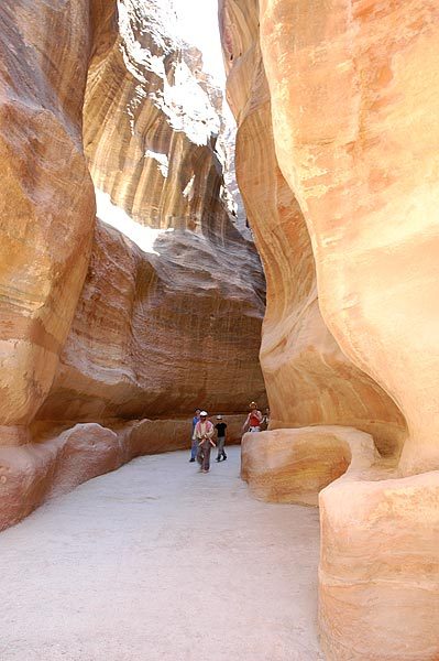 This amazing gorge was not carved by water, but the rock was simply torn apart by tectonic forces.